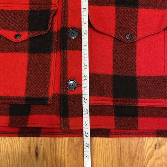 Filson Red/Black Plaid 100% Wool Jacket Size 46/Size L - Picture 7 of 10